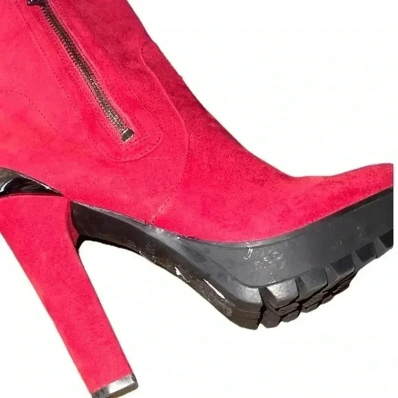 Guess Red Suede Boots - Picture 10 of 10
